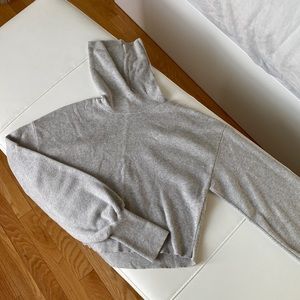 Aritzia Wilfred “Rebecca” Cropped Turtleneck Sweater